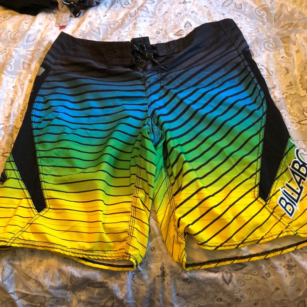 Men’s Billabong swim shorts